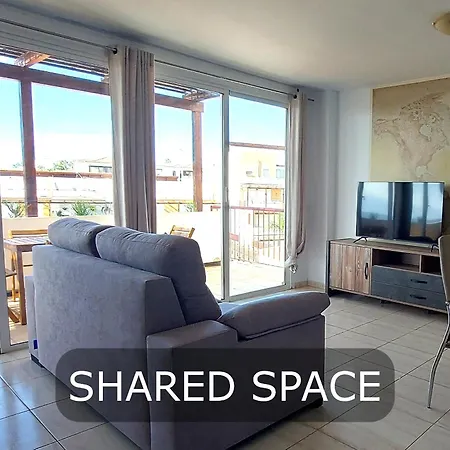 Apartamento Bedroom With Private Bathroom And Air Conditioning, Inside Shared With Amplious Kitchen And Terrace With Sea View San Miguel de Abona